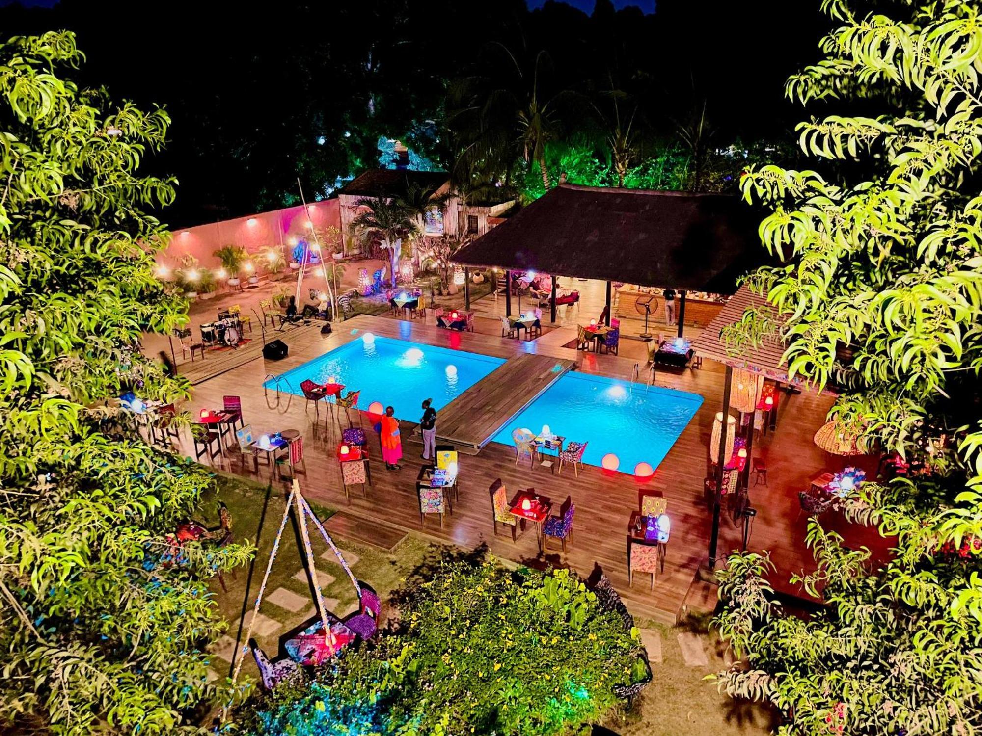 ホテル Le Patio ロメ エクステリア 写真