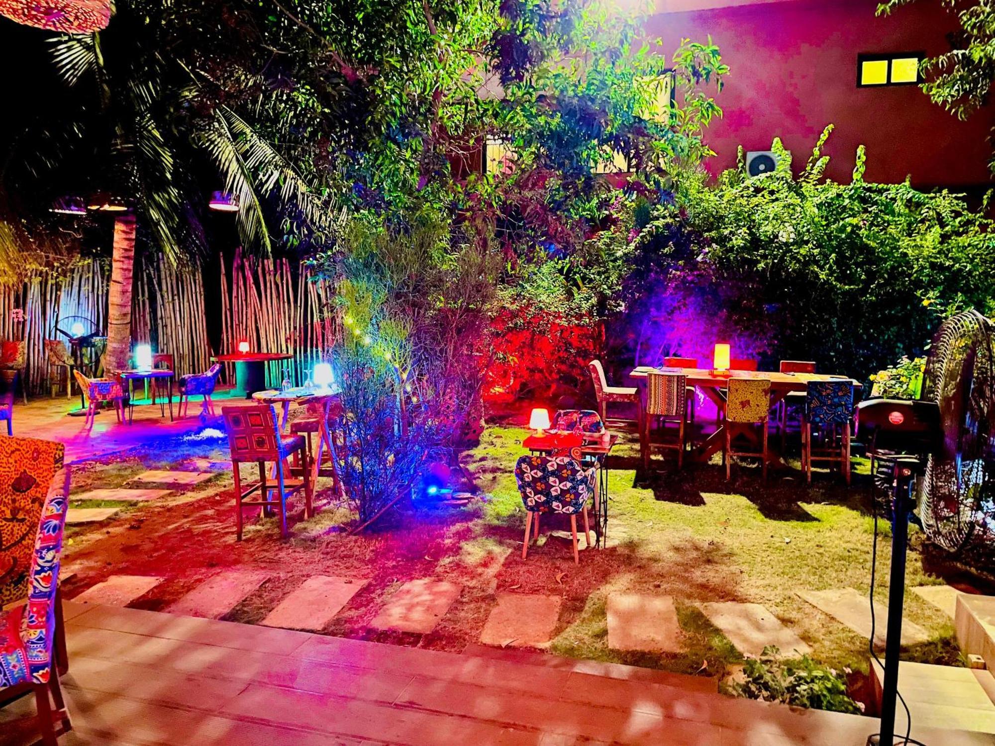 ホテル Le Patio ロメ エクステリア 写真