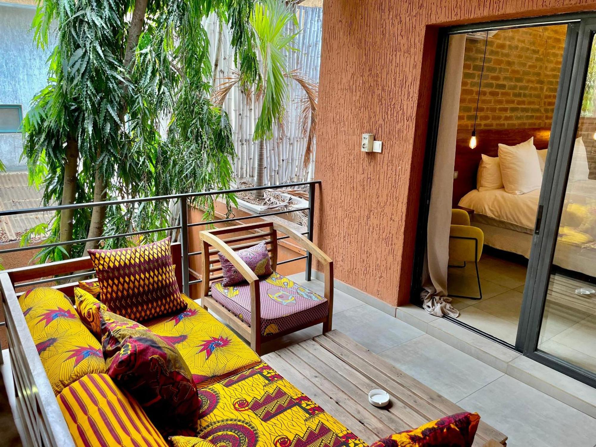ホテル Le Patio ロメ エクステリア 写真