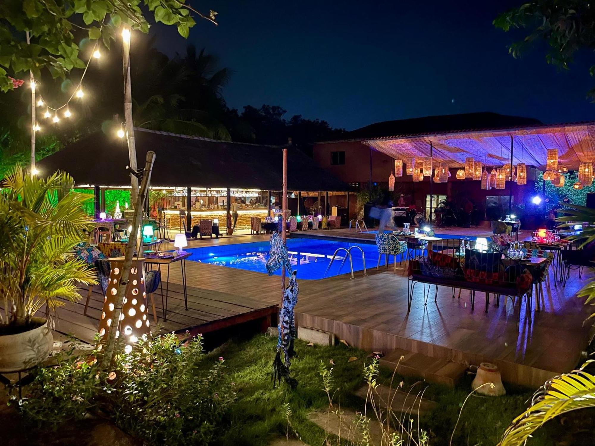 ホテル Le Patio ロメ エクステリア 写真