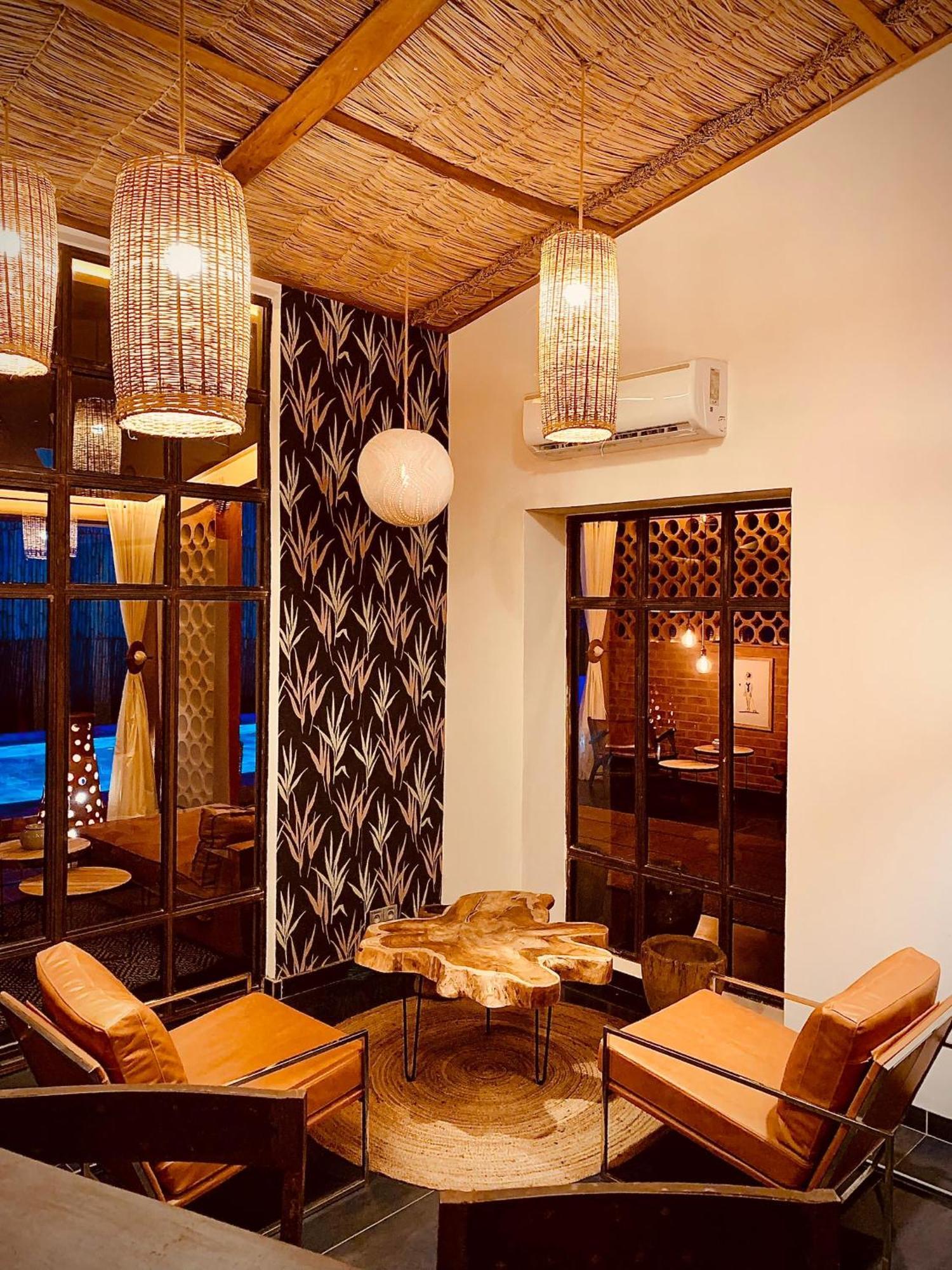 ホテル Le Patio ロメ エクステリア 写真